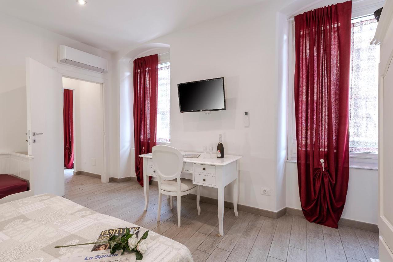 Ferienwohnung Il Poeta E La Stella La Spezia Exterior foto